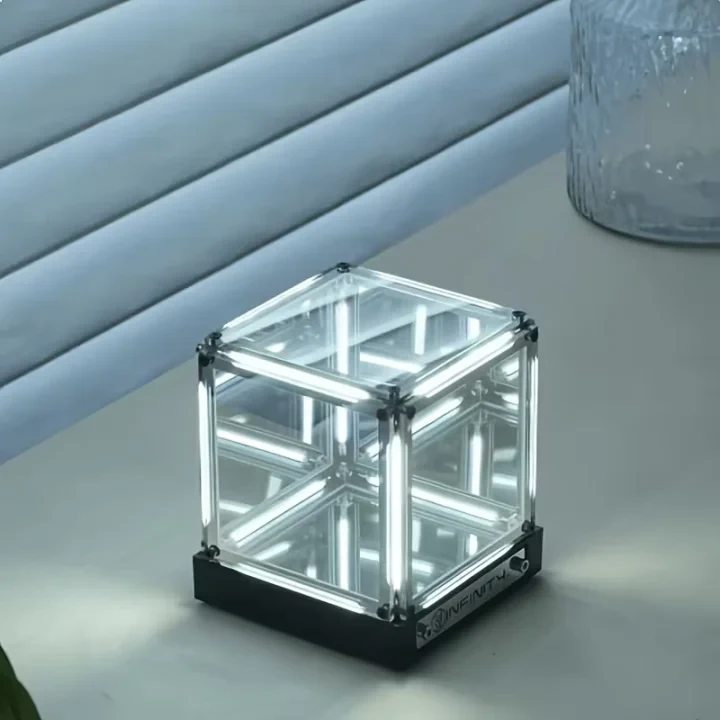 无限镜像立方体LED灯 触控USB氛围光 隧道效果 适用于游戏桌赛博朋克装饰